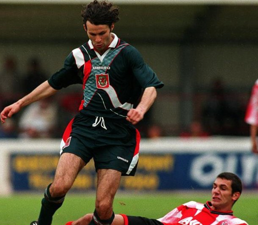 Wales 1995/96 Away Kit