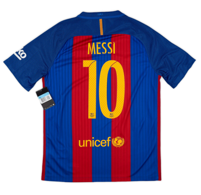 FC Barcelona 2016/17 (Home) w/ La Liga badge