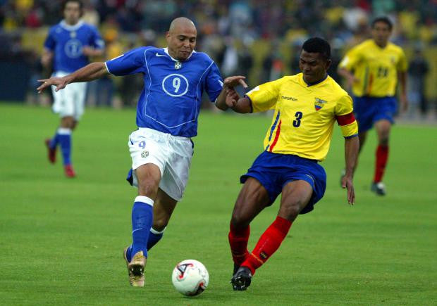 Brazil Blue Kit 2004/06