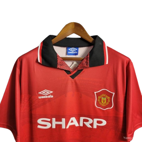 Manchester United 1995 Home Kit
