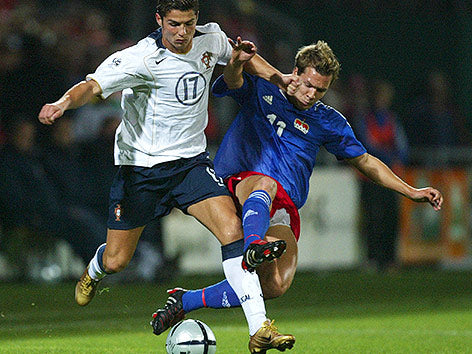 Portugal 2004 Away Kit
