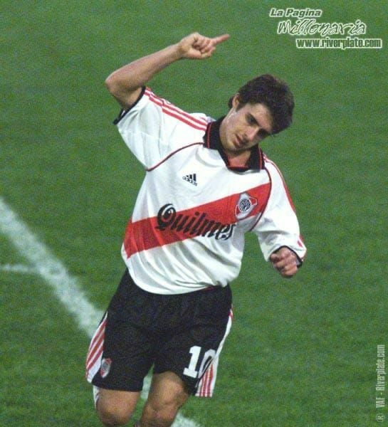 River Plate 2000-01 Home Kit