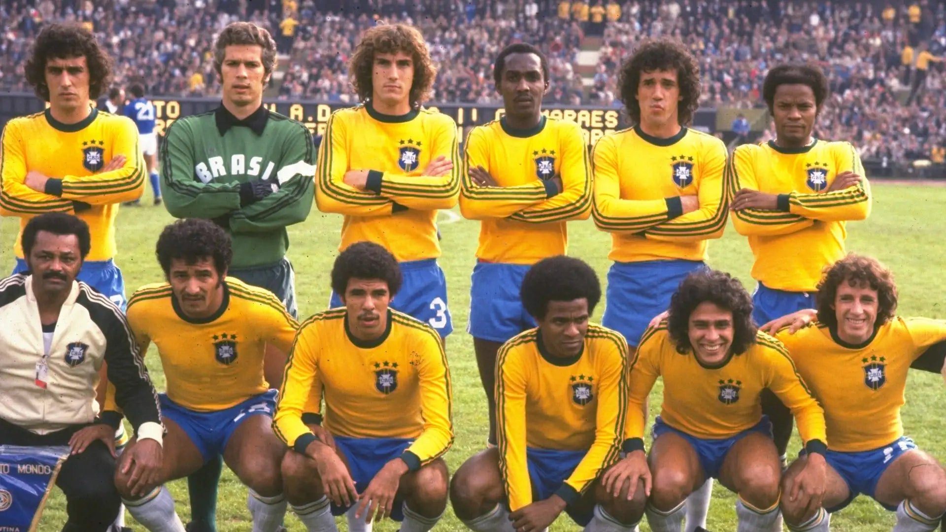 Brazil 1978 World Cup kit season at best price. Shop now your retro football kits in Glamour Soccer Store. Original quality and printing.