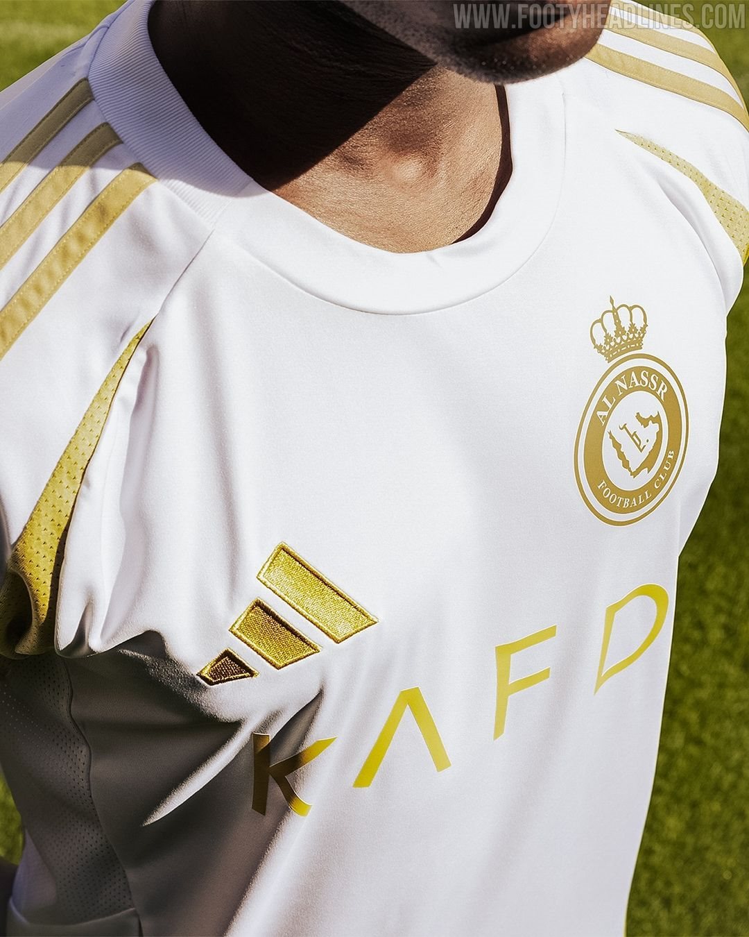 White & Gold Al-Nassr 24-25 Third Kit 