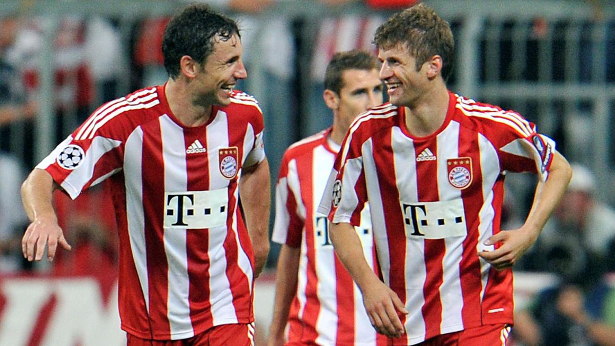 Bayern 2010-11 Home Kit