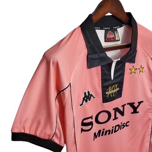 Juventus 1997/98 Away Kit