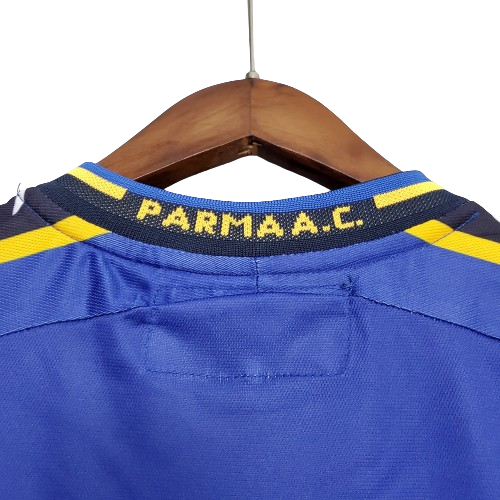 Parma 2001/02 Home Kit