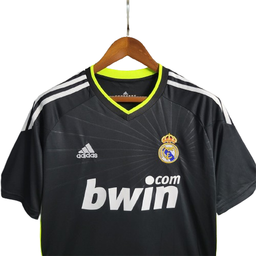 Real Madrid 2010-11 Away Kit 