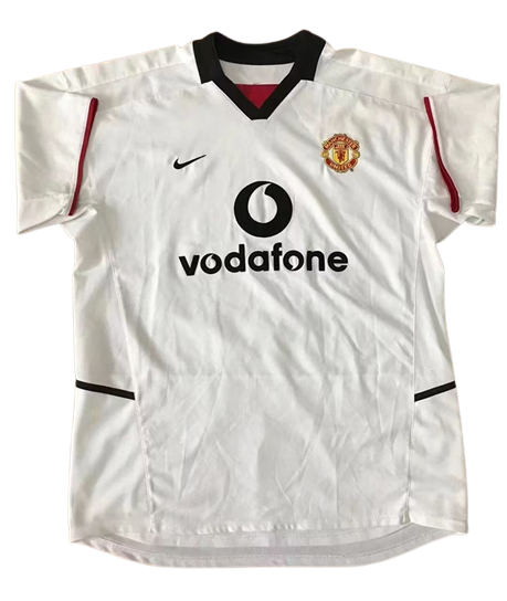Manchester United 2003 kit season at best price. Shop now your retro football kits in Glamour Soccer Store. Original quality and printing.