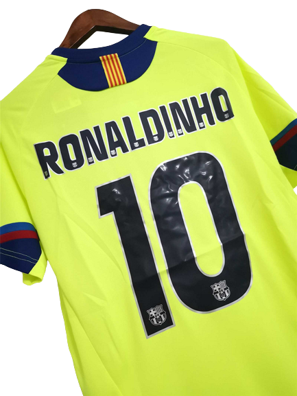 Barcelona 2005-06 Away Kit Ronaldinho