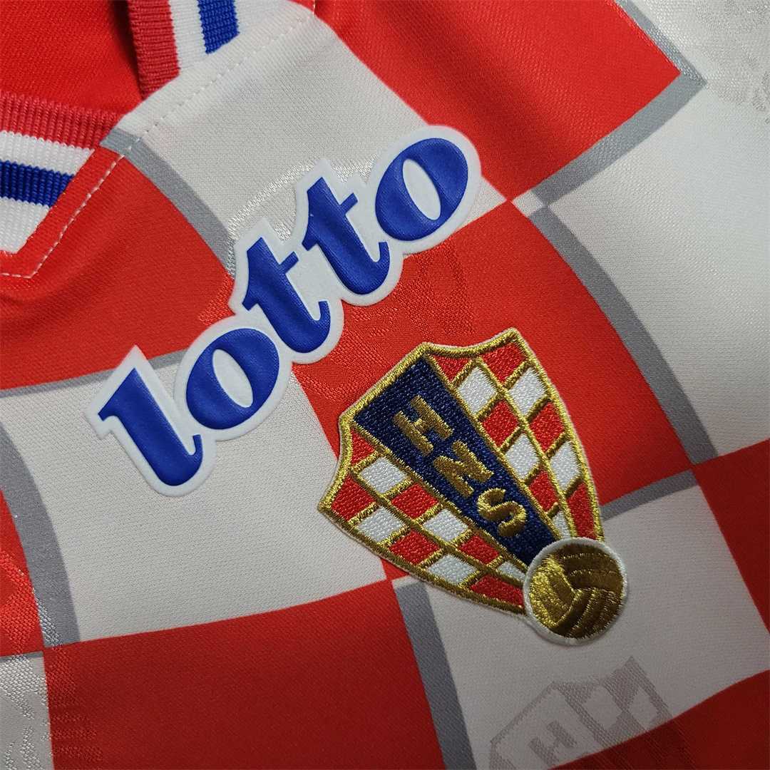 Croatia badge 1998 lotto