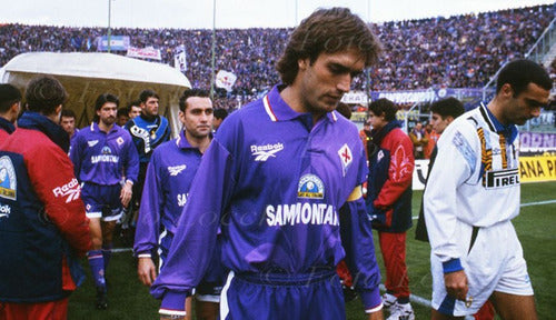 Fiorentina 1995/96 team home kit Batistuta