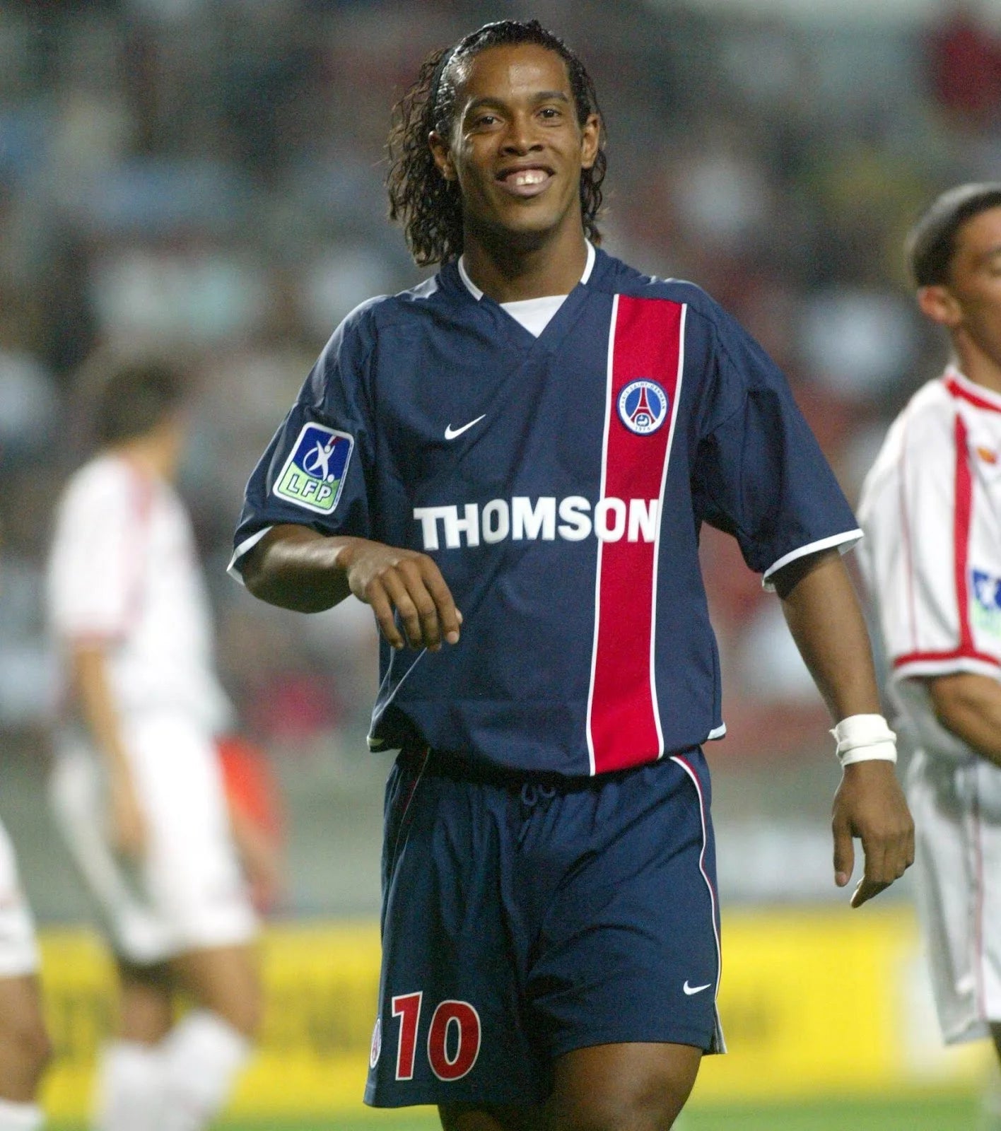 PSG 2002-03 KIT RONALDINHO