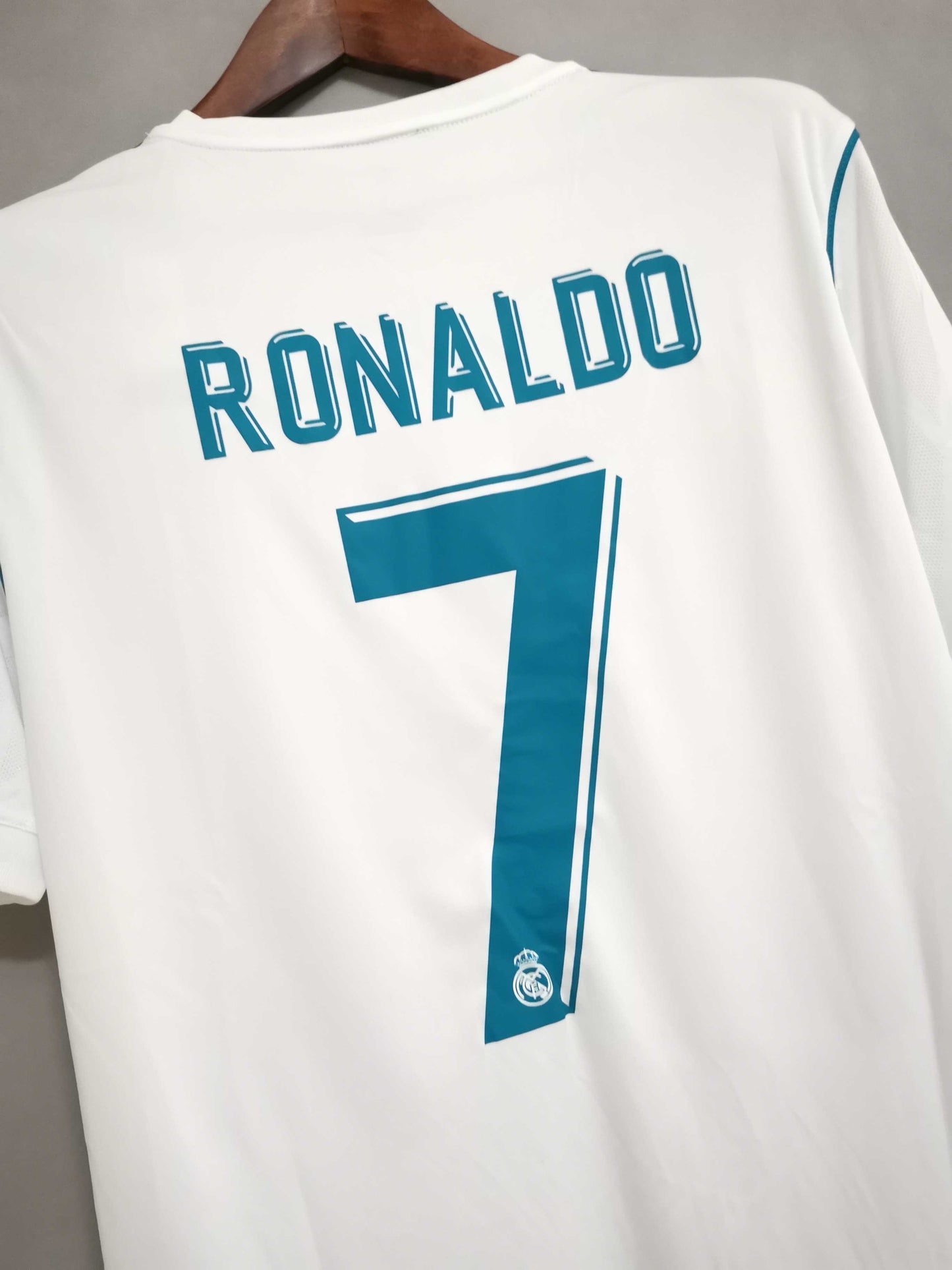 Real Madrid 2017 Kit Ronaldo